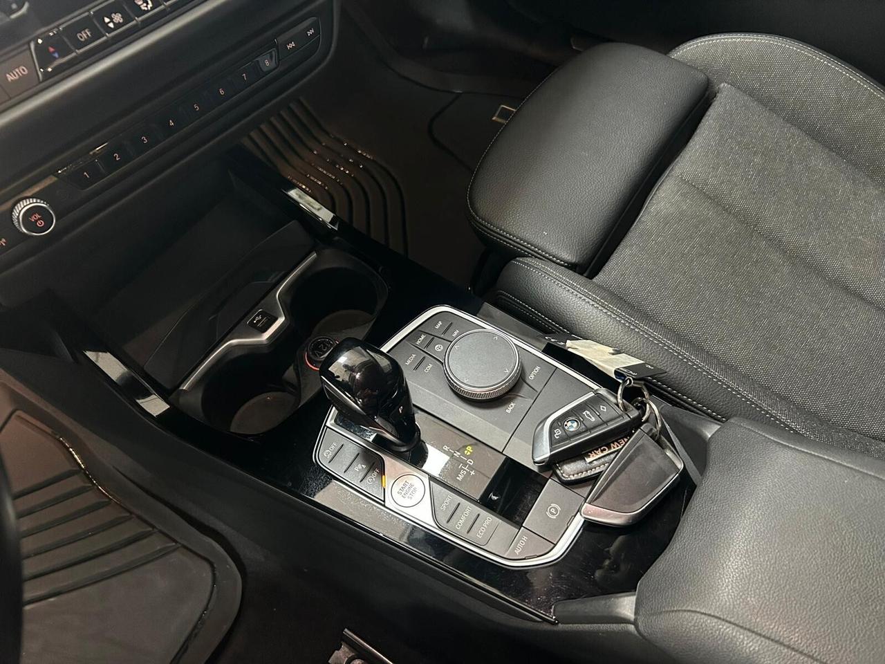 Bmw 118i 5p. Sport auto