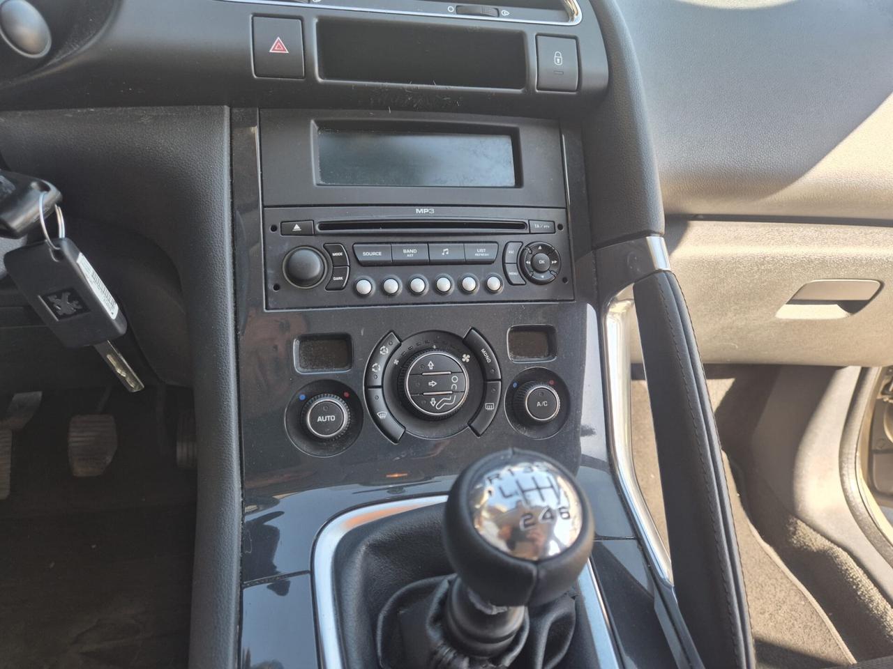 Peugeot 3008 1.6 HDi 110CV Tecno