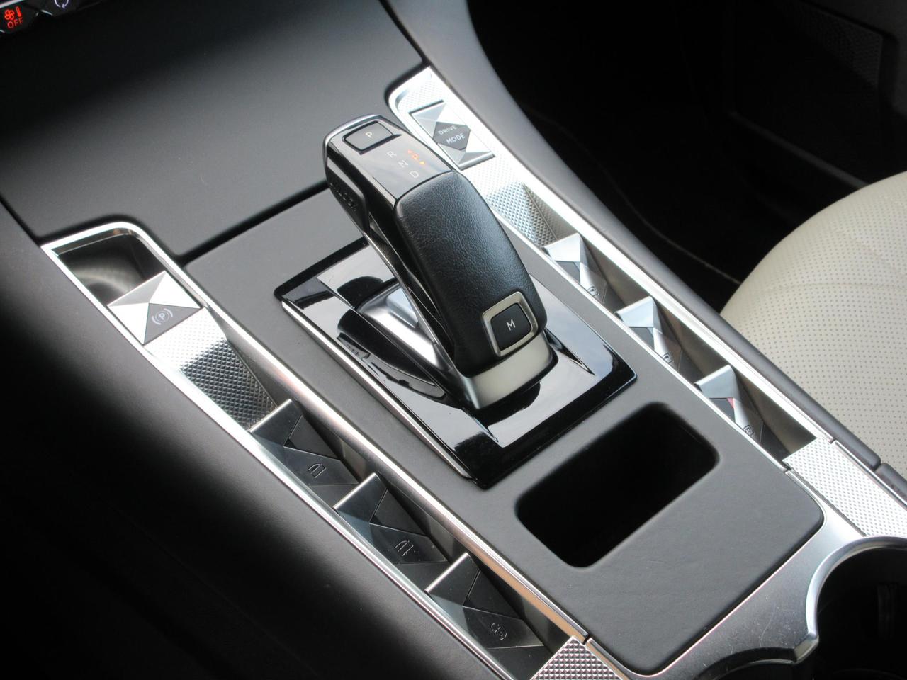 DS DS7 1.5 bluehdi Esprit de Voyage 130cv auto