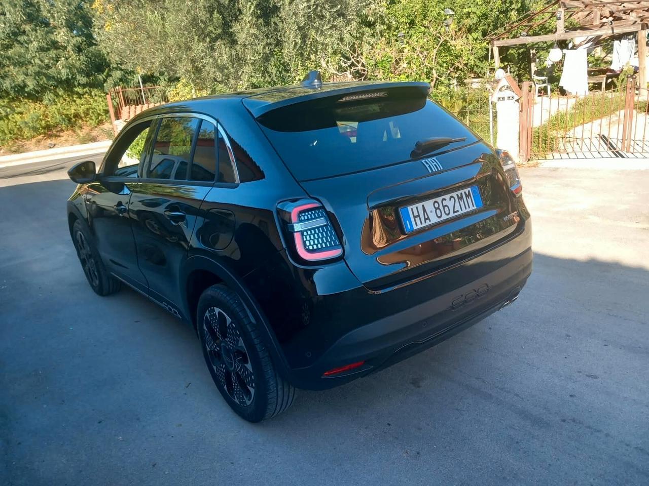 600 Hybrid 110 CV DCT MHEV La Prima II