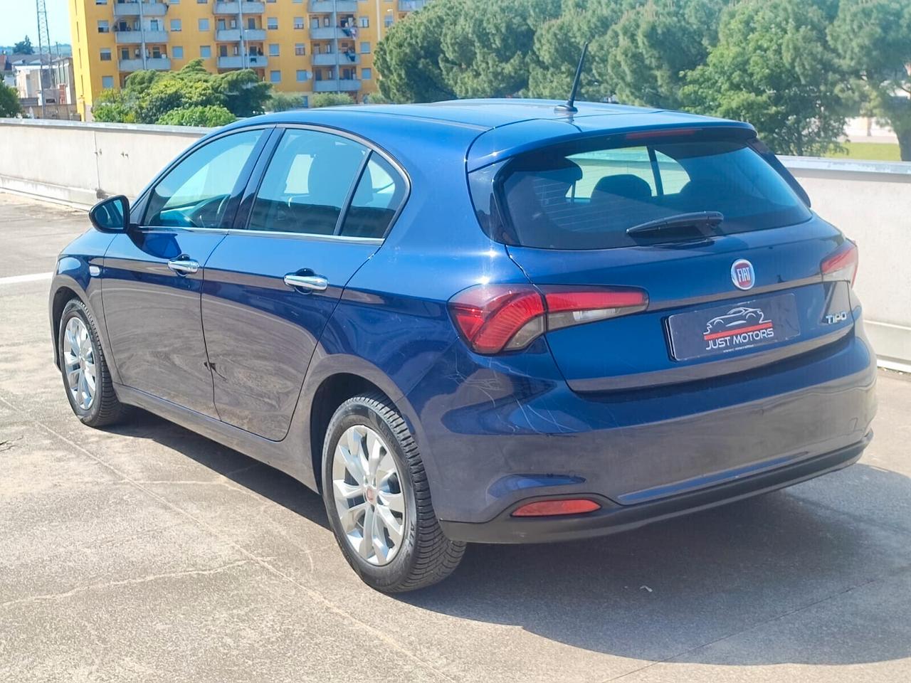 Fiat Tipo 1.6 Mjt S&amp;S 5 porte Business