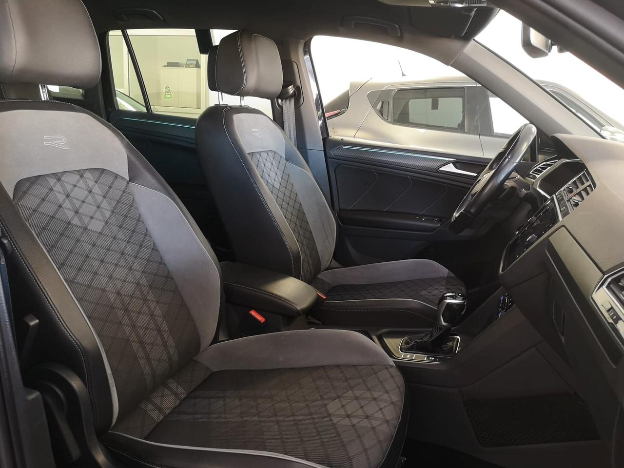 Volkswagen Tiguan 2.0 TDI 150 CV DSG R-Line 2021