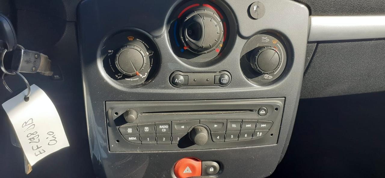 Renault Clio 2011 - 1.2 BENZINA CAMB. AUT. LB AUTOMOBILI