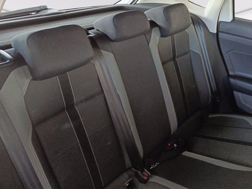 VOLKSWAGEN Polo 1.0 tsi r-line 95cv del 2023