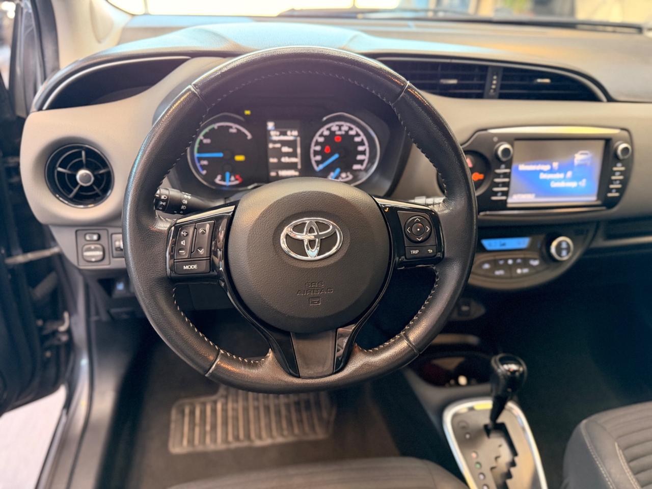Toyota Yaris 1.5 Hybrid 5 porte Team