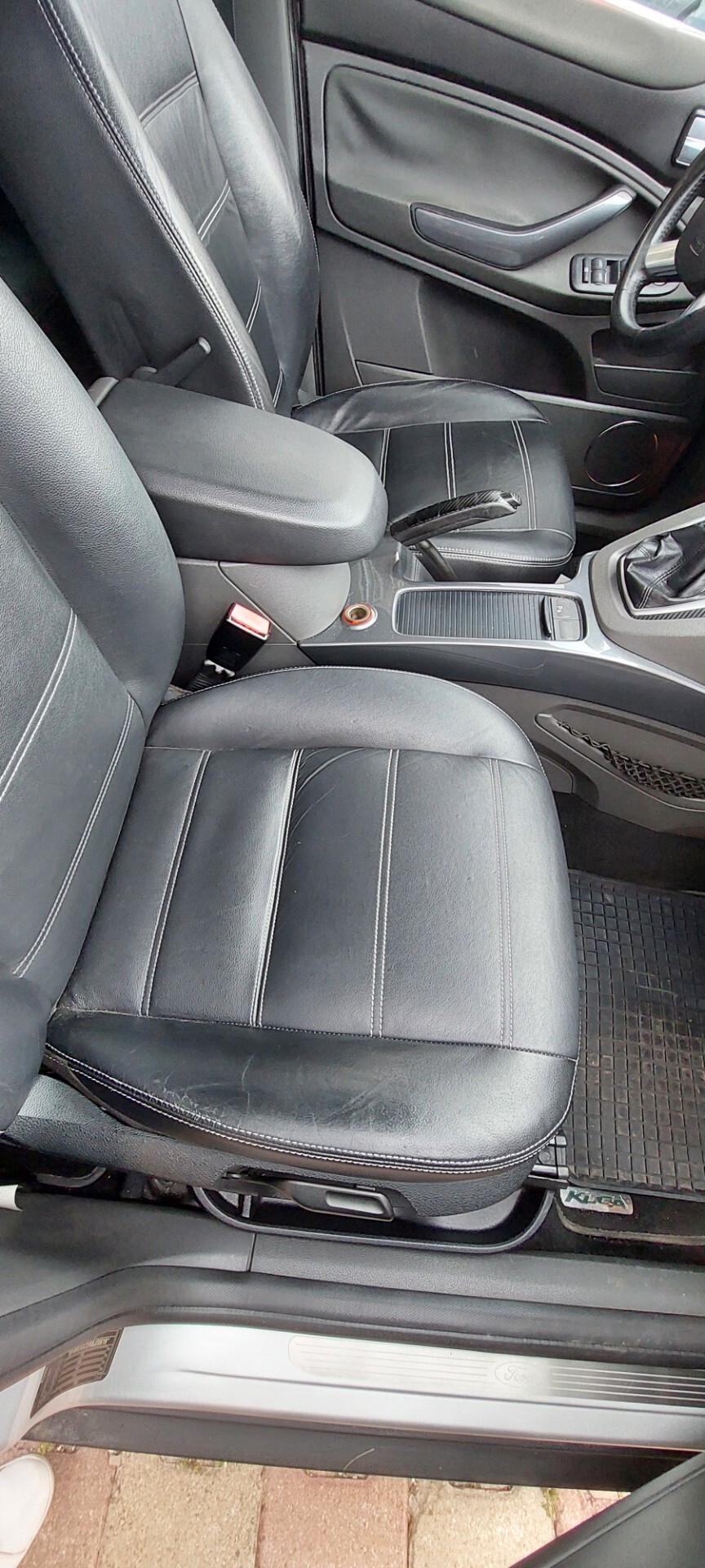 KUGA 2,0 DIESEL 163 CV 4WD 4X4 POWERSHIFT SEDILI ELETTRICI PELLE TELEFONO NAVIGATORE FULL