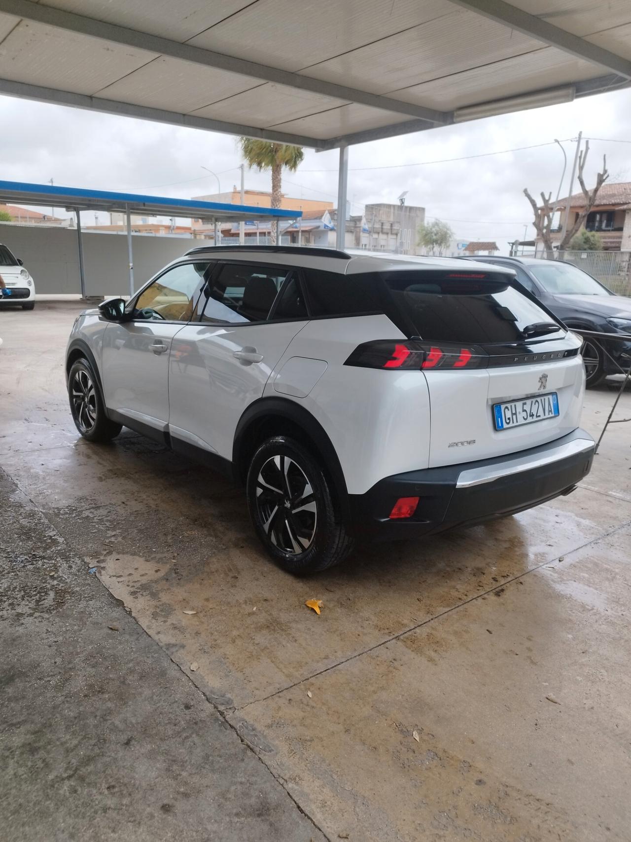 Peugeot 2008 BlueHDi 130 S&S EAT8 Allure