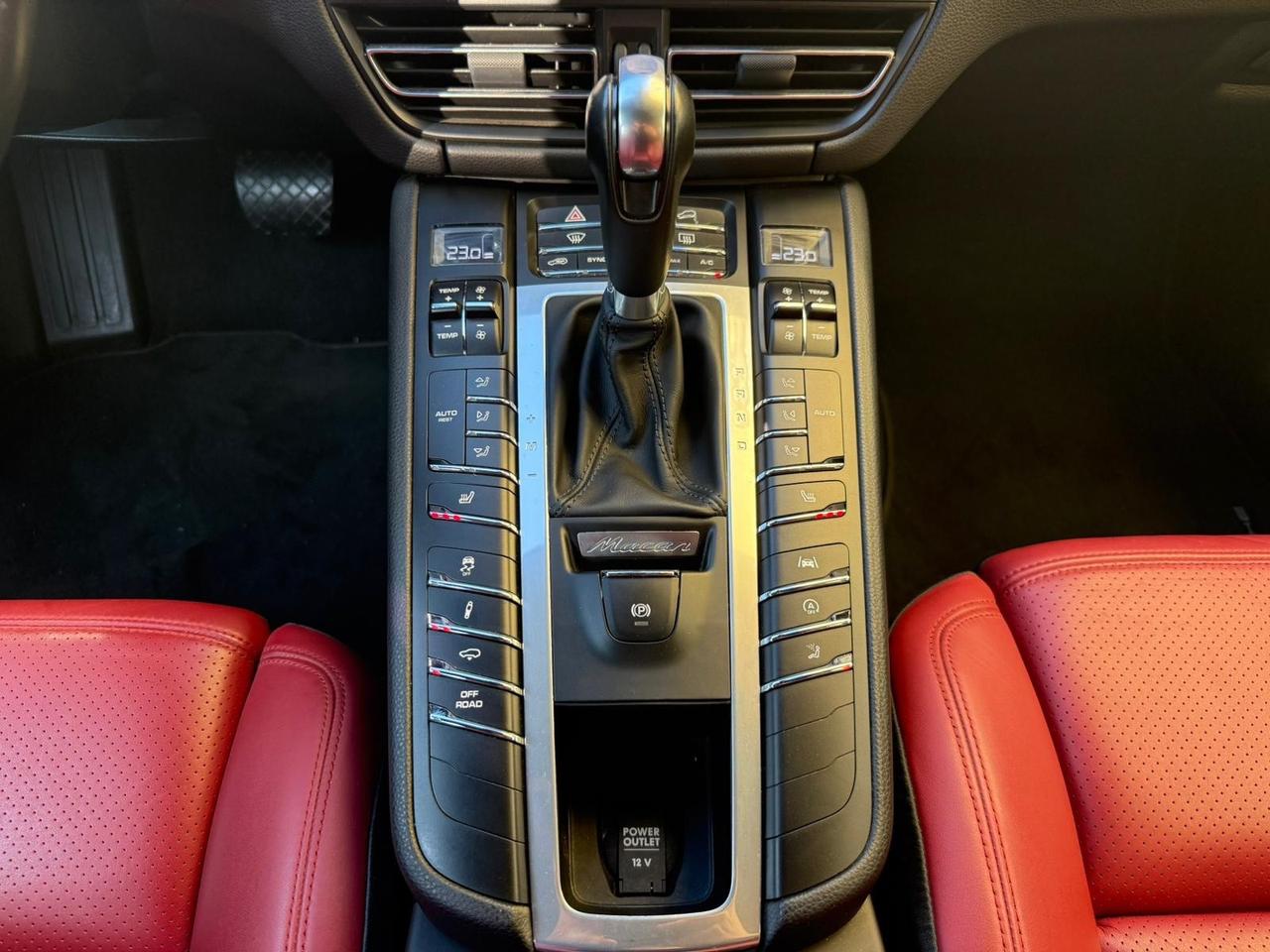 Porsche Macan 2.0 245cv pdk Panorama pacchetto GTS