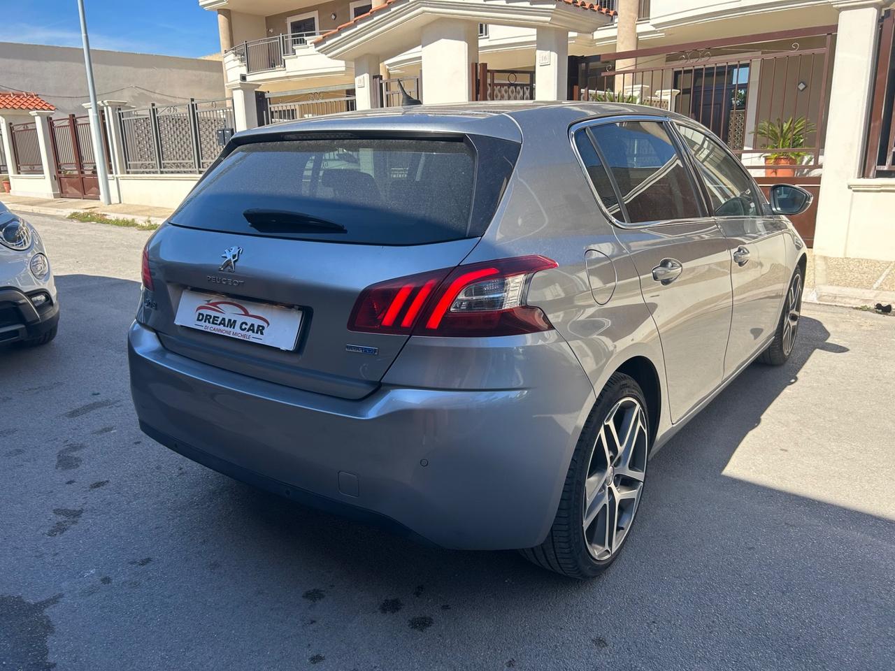 Peugeot 308 BlueHDi 120 S&S Allure
