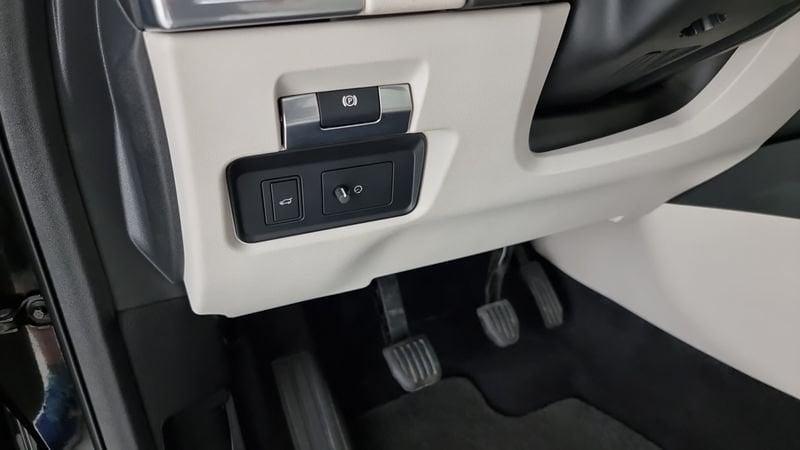 Jaguar E-Pace 2.0D I4 163 CV SE N1 Autocarro
