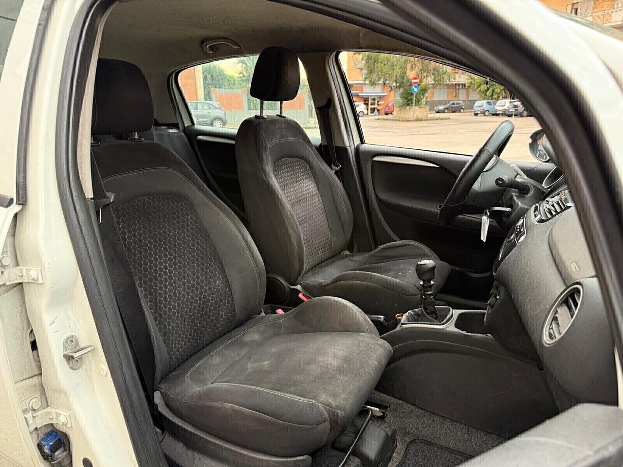 2016 Fiat Punto 1.4 8V 5 porte Natural Power Lounge