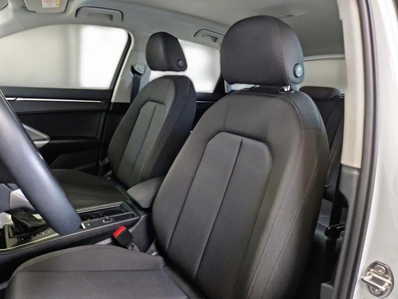 AUDI Q3 45 TFSI e S tronic Business