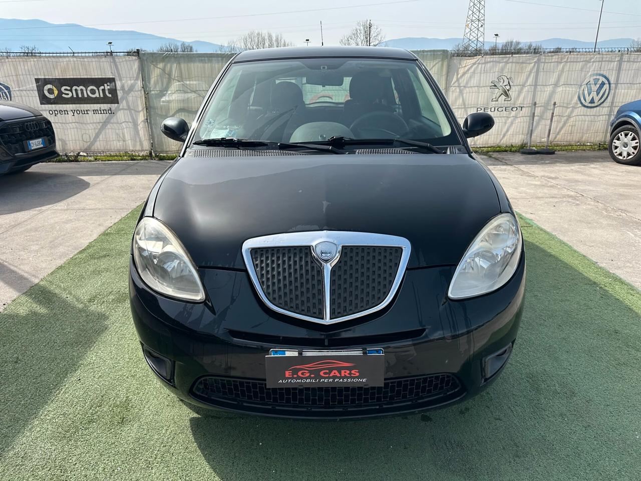 Lancia Ypsilon 1.3MJT*16V*ORO BIANCO*90CV*NEOPATENTATI*