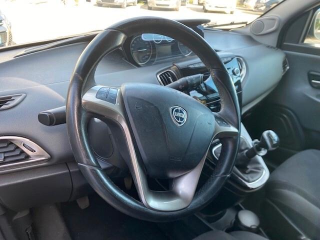 Lancia Ypsilon 0.9 TwinAir 85 CV 5 porte Metano Ecochic Gold