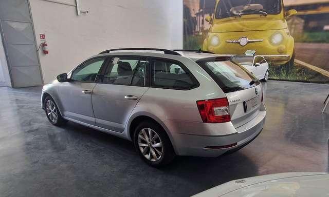 Skoda Octavia Octavia Wagon 1.6 tdi Executive 115cv dsg