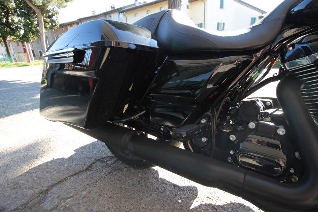 HARLEY-DAVIDSON FLHX Street Glide FLHXS 114 Special Custom