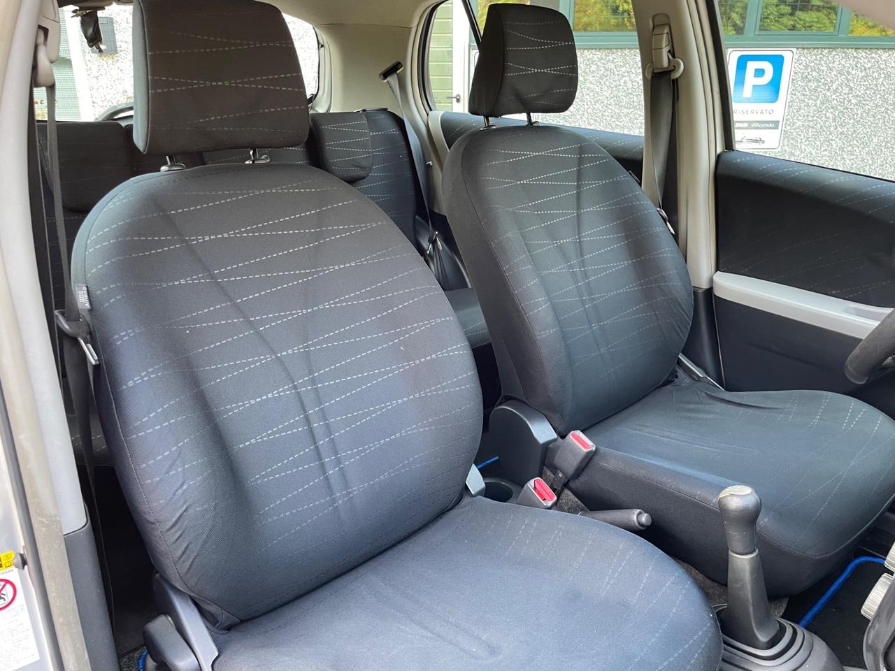 Toyota Yaris 1.0 5 porte Sol