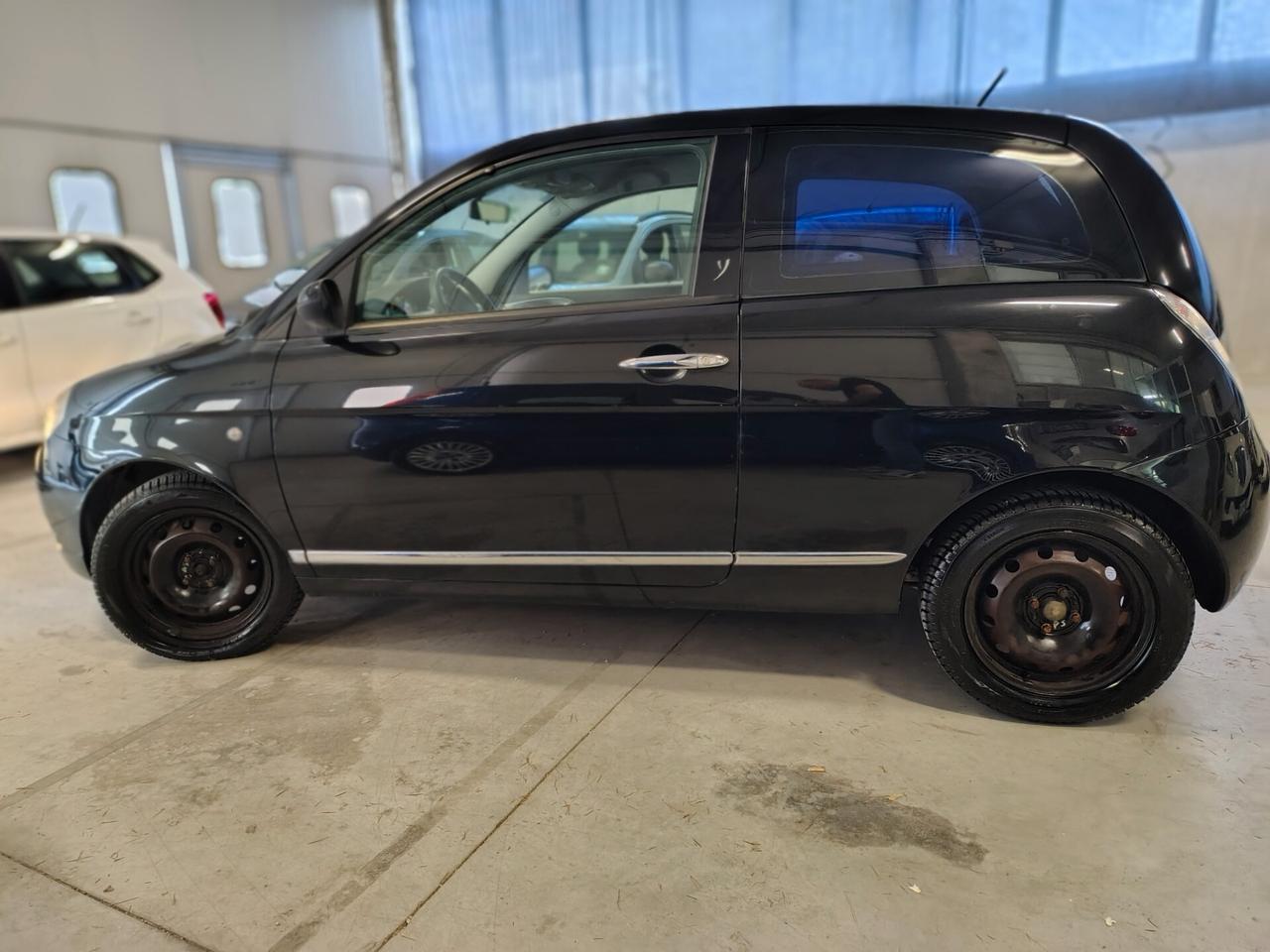 Lancia Ypsilon 1.2 Modamilano
