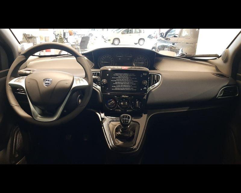 Lancia Ypsilon 1.0 FireFly 5 porte S&S Hybrid Gold