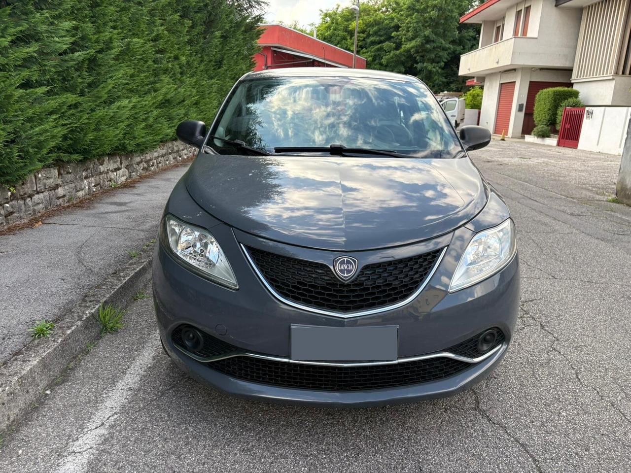 LANCIA Ypsilon 1.2 69 CV 5 porte Gold