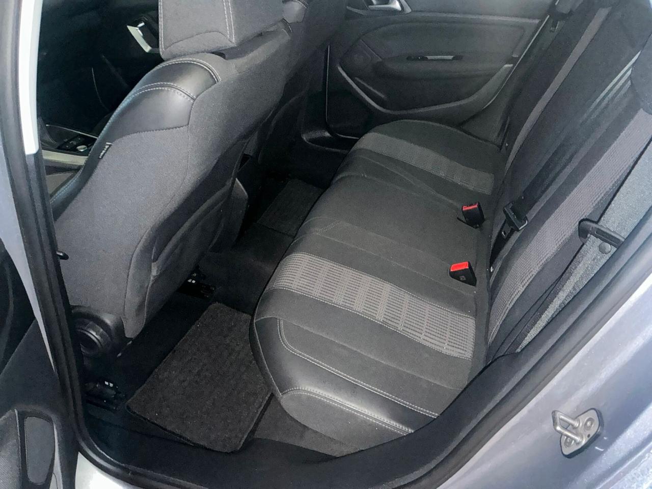 Peugeot 308 BlueHDi 120 S&S EAT6 GT Line 2017