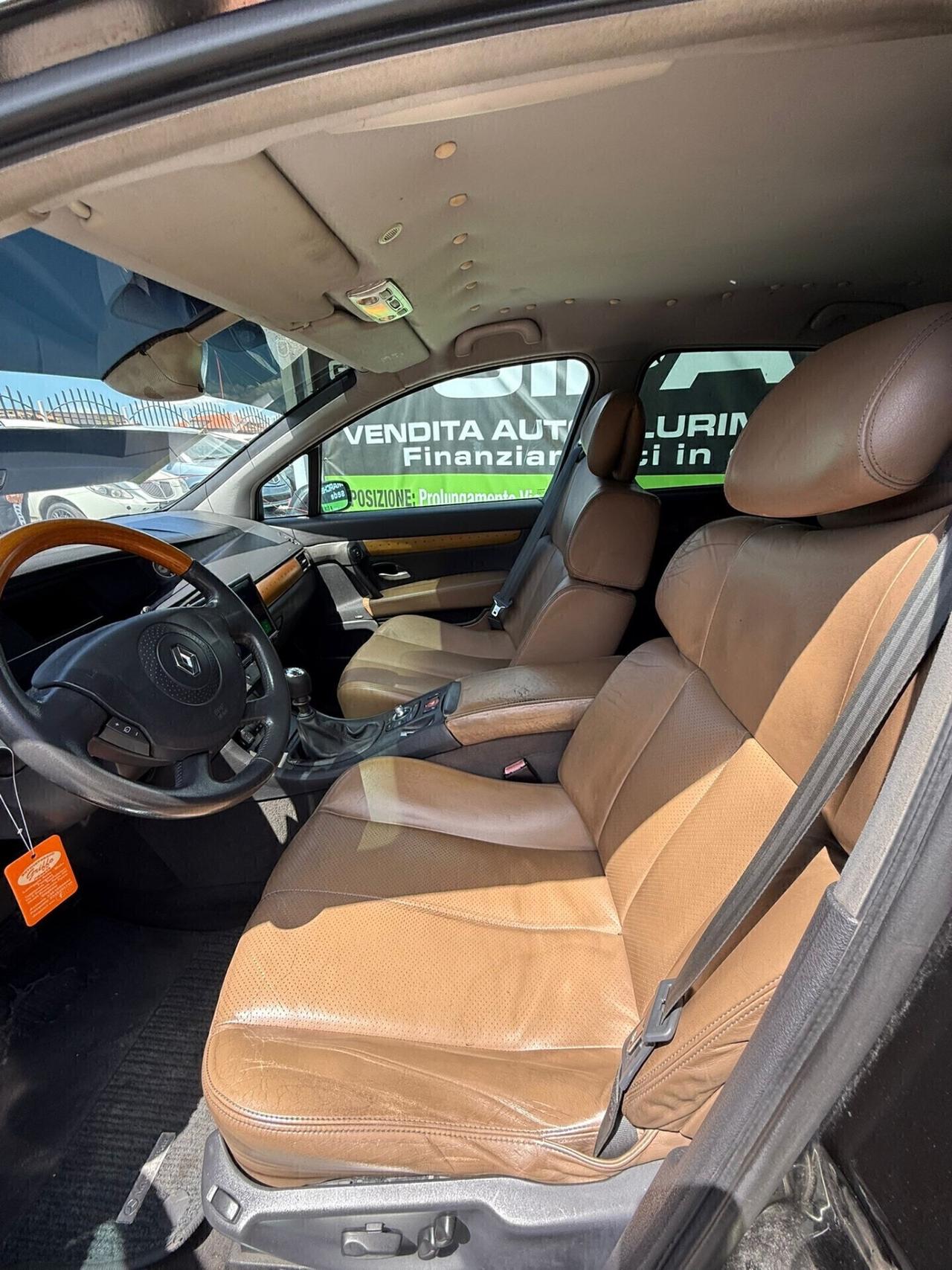 Renault Vel Satis 2.2 16V dCi 140CV Initiale