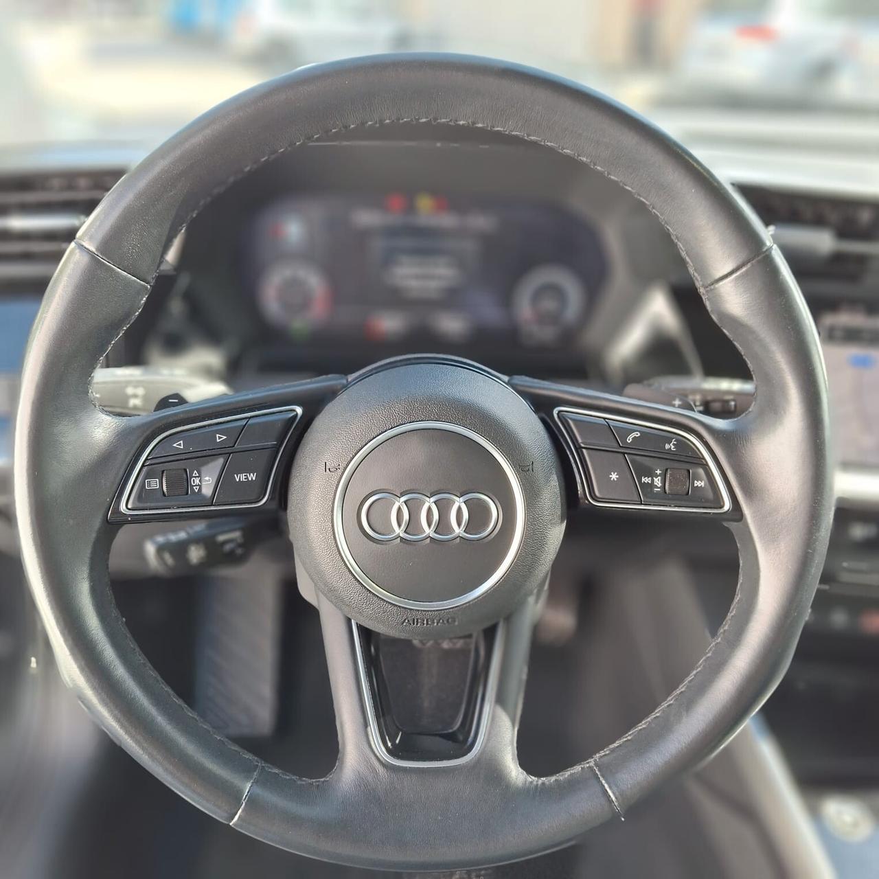 AUDI A3 SPB 30 g-tron S tronic Business Advanced