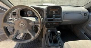Nissan NP300 2.5 Dci King Cab Gancio traino