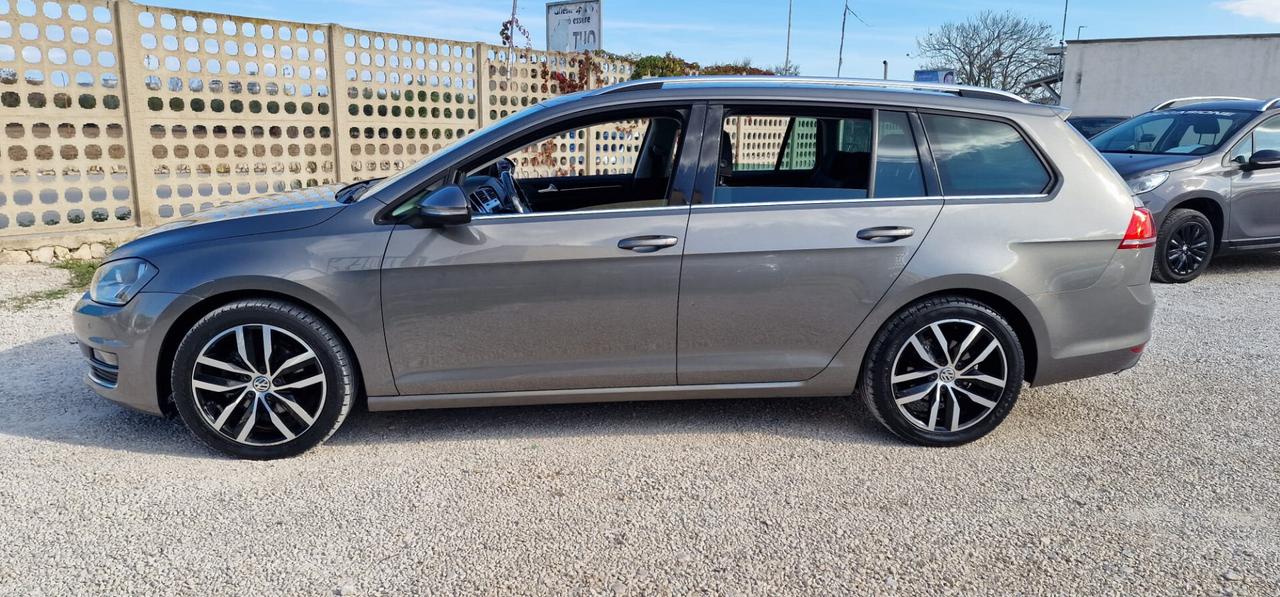 Volkswagen Golf Variant 1.6 TDI 110 CV DSG Executive BlueMotion Tech.