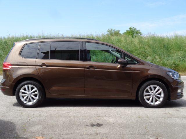 VOLKSWAGEN Touran 2.0TDI DSG PREZZO VALIDO FINO 30.04,GARANZIA,km VW