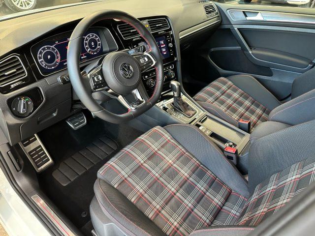 VOLKSWAGEN Golf GTI Performance 2.0 245 CV TSI DSG - 19" - LED