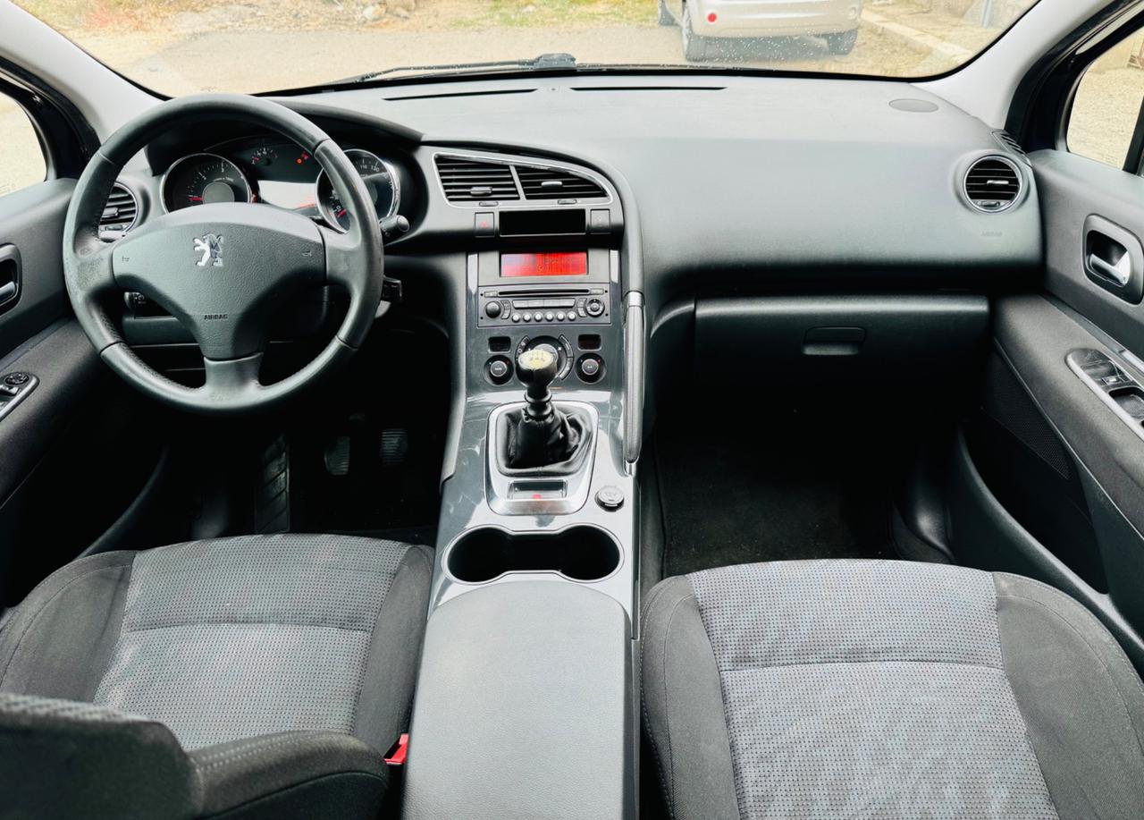 Peugeot 3008 1.6 HDi 112CV Outdoor