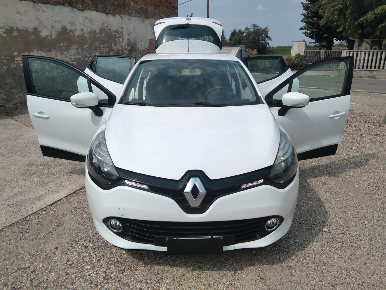 Renault Clio 1.2 75CV 5 porte Wave x neopatentati