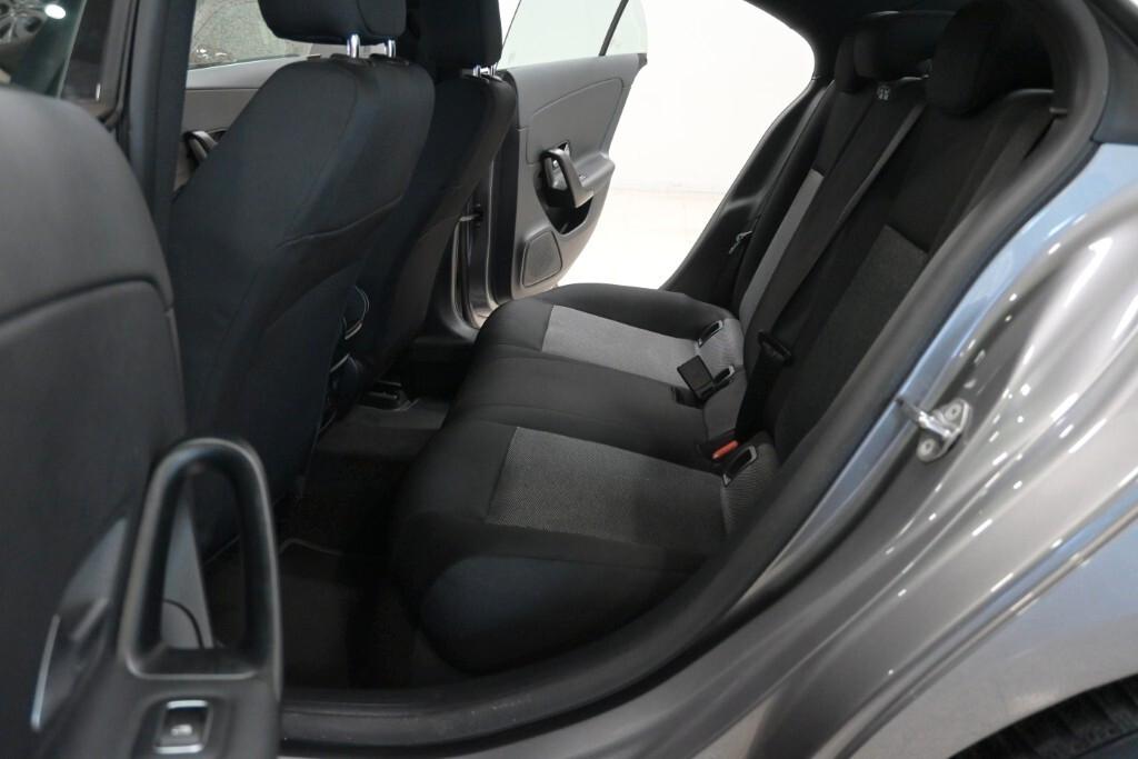 MERCEDES-BENZ CLA 180D 115CV AUTOMATIC BUSINESS SOLUTION ( CRUISE - NAVI PREMIUM - MIRROR - PARK ASSIST - TELECAMERA POST. )