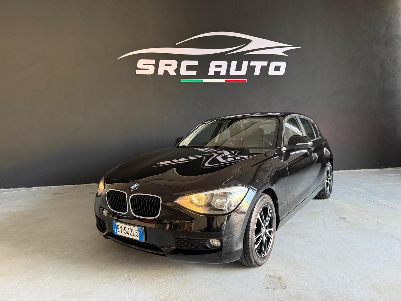 Bmw 118 118d 5p. Unique