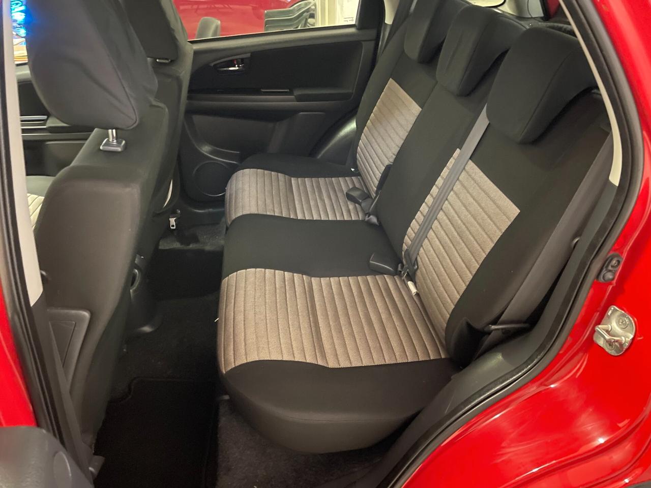 Fiat Sedici 2.0 MJT 135 CV 4x4 Emotion Full Distribuzione tagliandata Euro 5 NEOPATENTATI