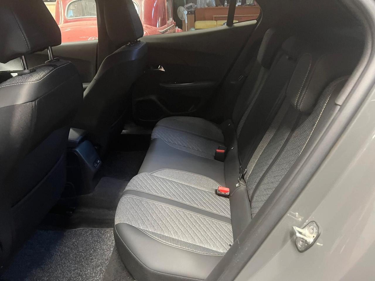 Peugeot 2008 1.5 HDi 130cv -GT Line -Automatico -GARANZIA UFFICIALE