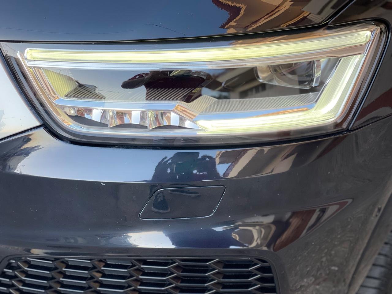 Audi Q3 2.0 TDI 184 CV quattro S tronic Business S -LiNe