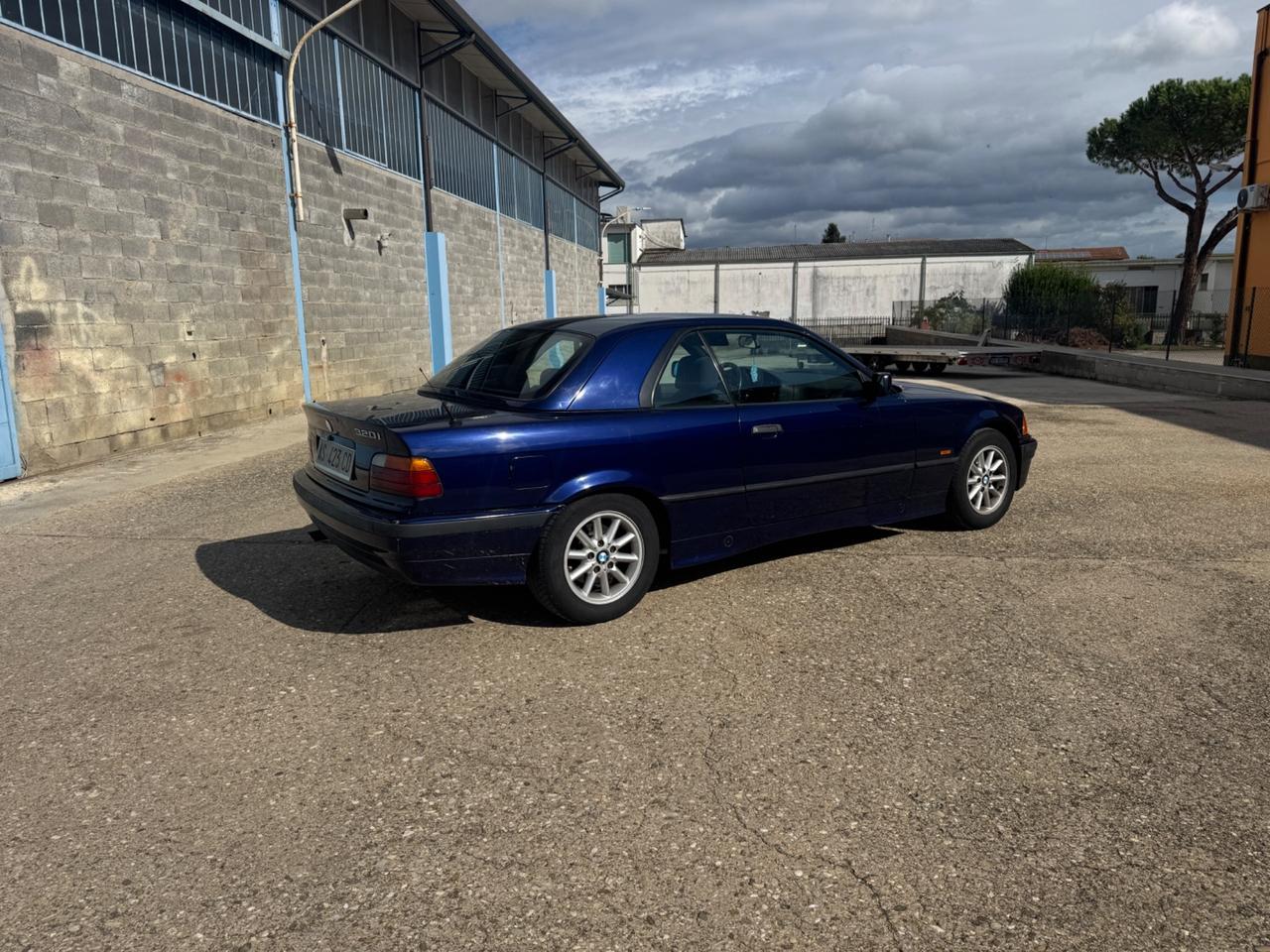 Bmw 320 320i 24V cat Cabriolet