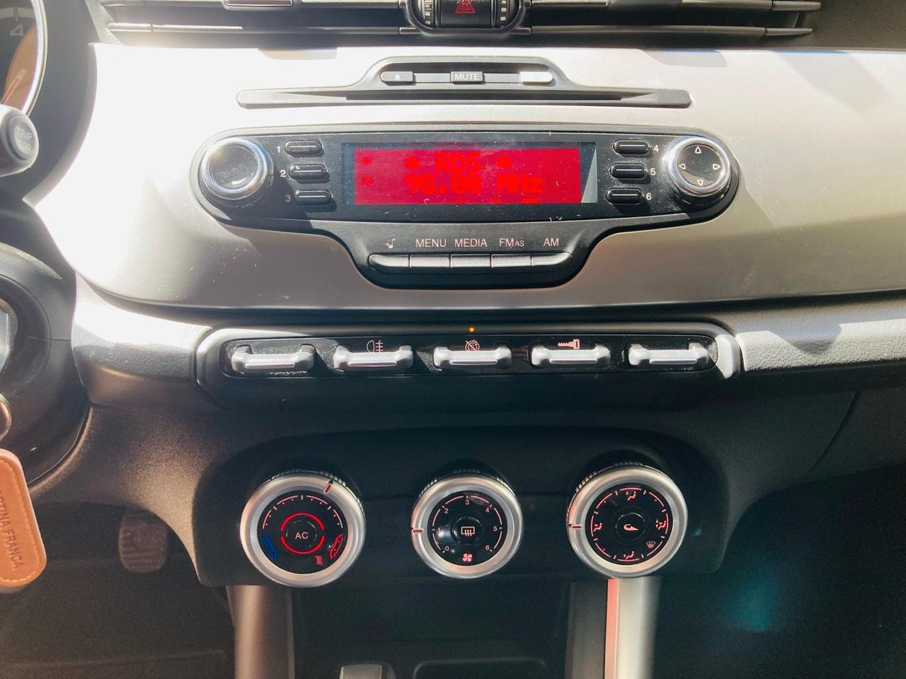 Alfa Romeo Giulietta -X NEOPATENTATI- 2011