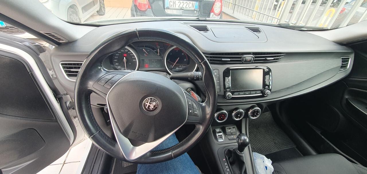 Alfa Romeo Giulietta 1.6 JTDm TCT 120 CV Automatica