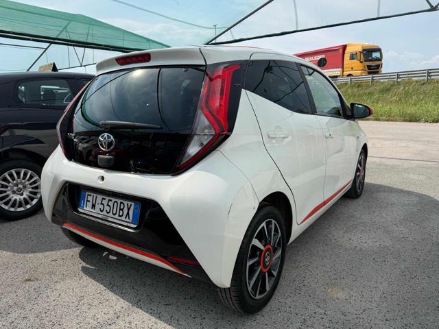 TOYOTA Aygo 1.0 VVT-i 72 CV 5 porte x-wave orange
