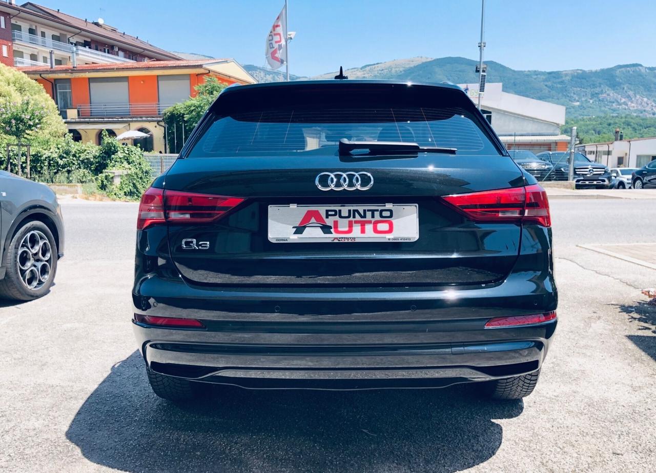 Audi Q3 35 TDI S tronic Business