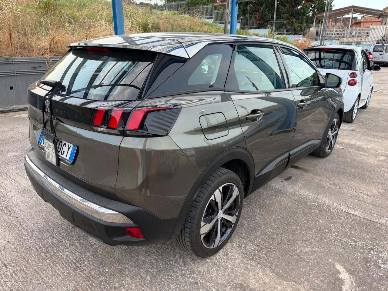 Peugeot 3008 BlueHDi 130 S&S Business