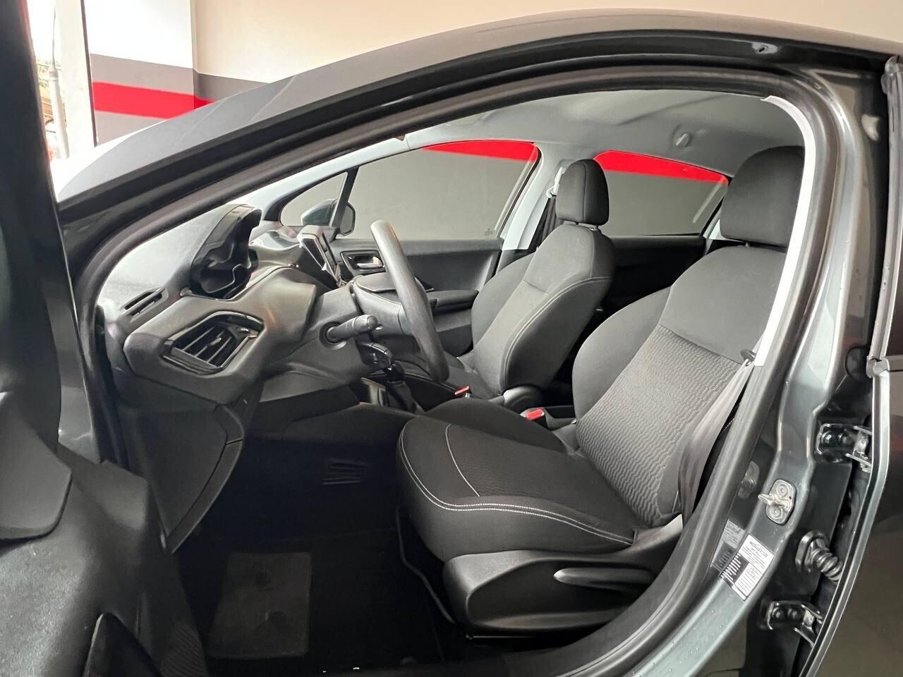 Peugeot 208 PureTech 82 5 porte Allure