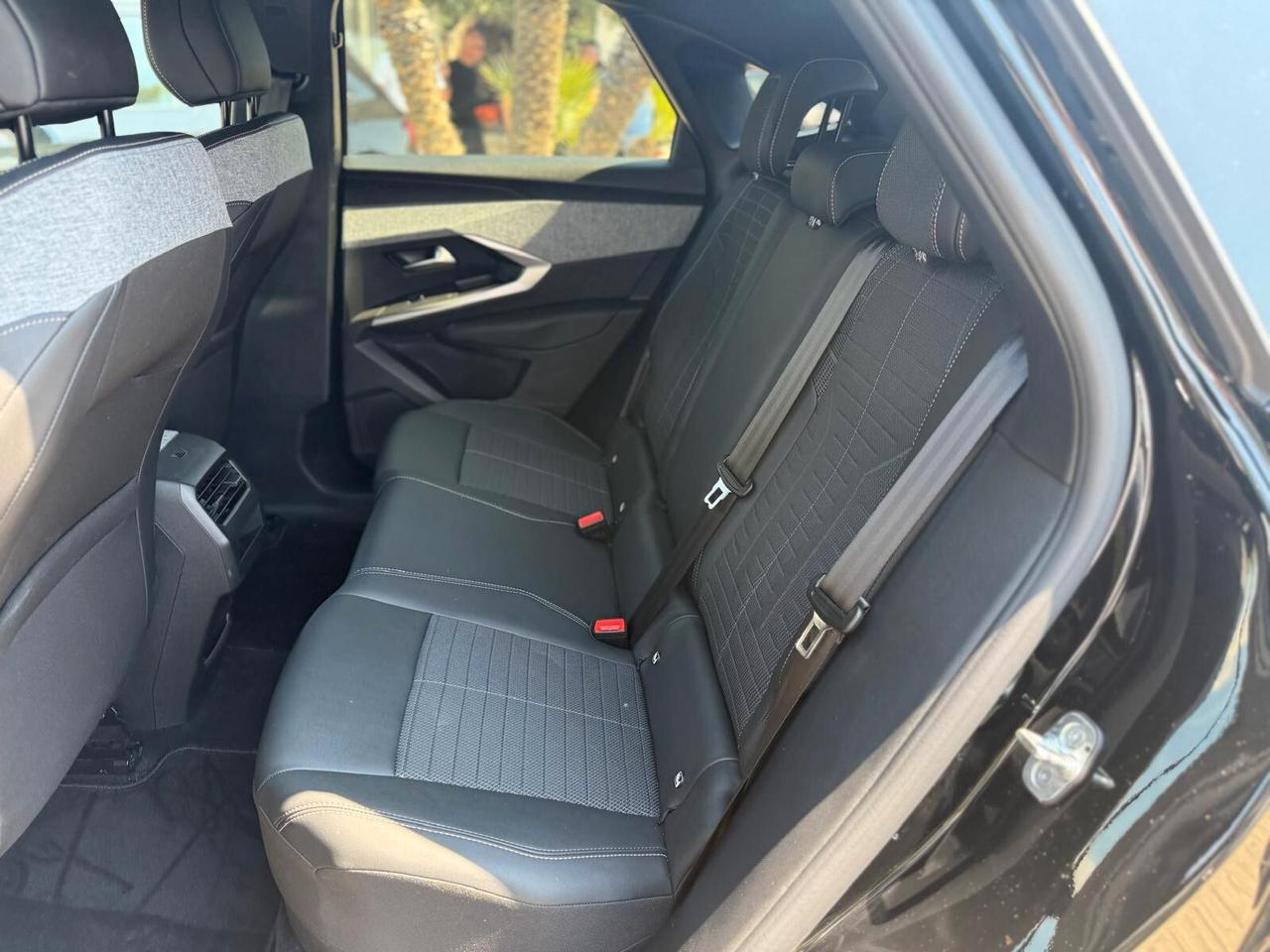 Nuova Peugeot 3008 Hybrid 160cv e-DCS 6 Allure