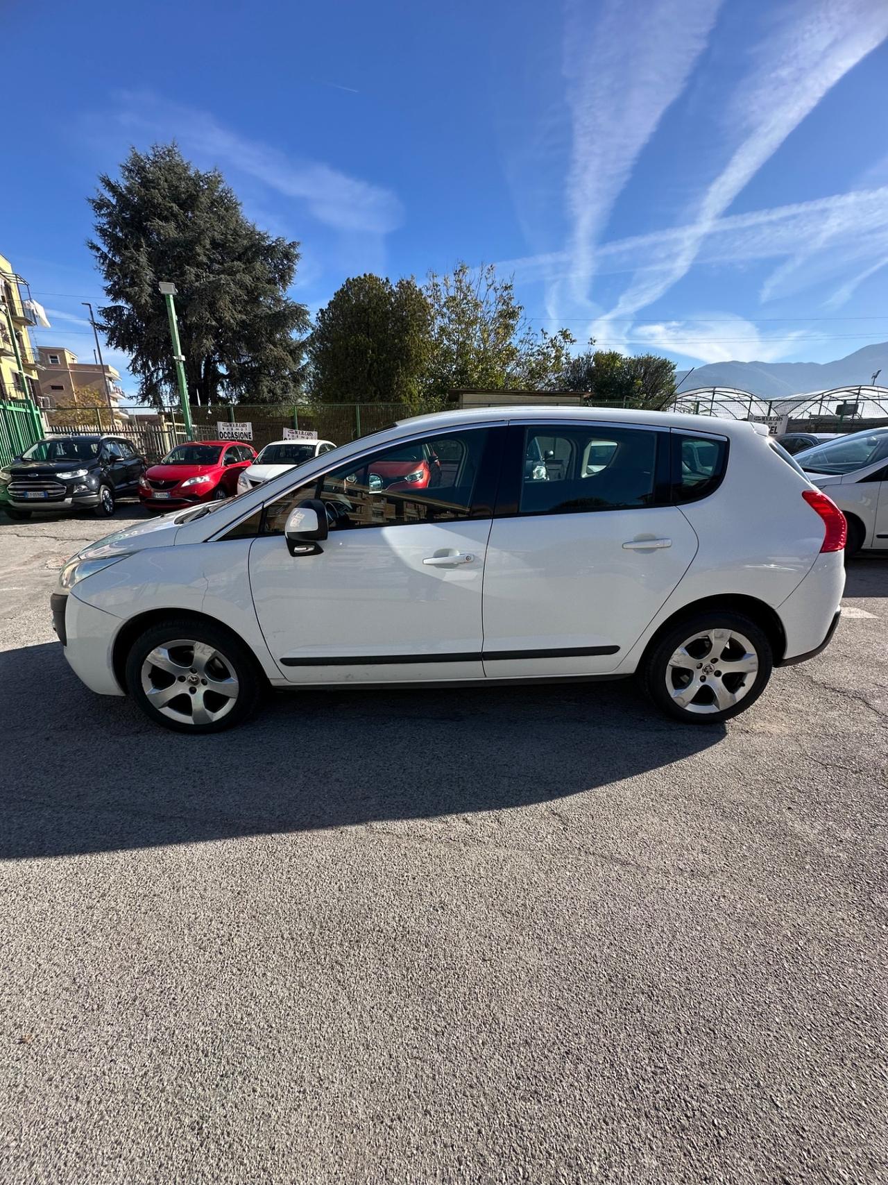 Peugeot 3008 1.6 HDi 115CV Business