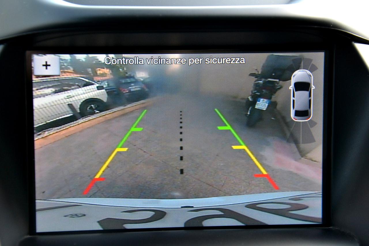 Ford Kuga 1.5 TDCI 120 CV S&S 2WD Powershift Edition