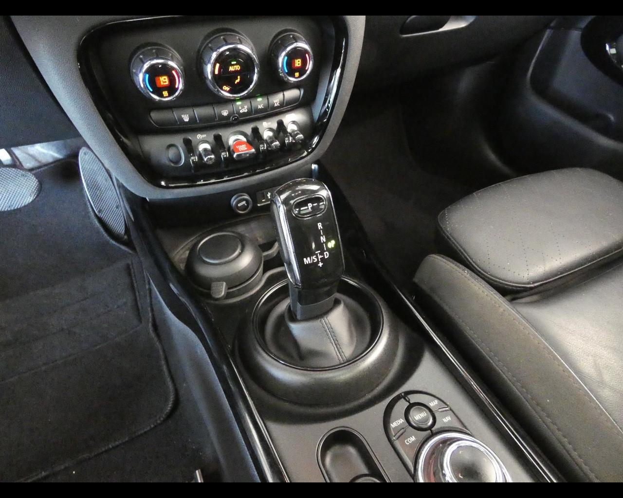 MINI Mini Clubman (F54) - Mini 2.0 Cooper SD Mayfair Edition Clubman
