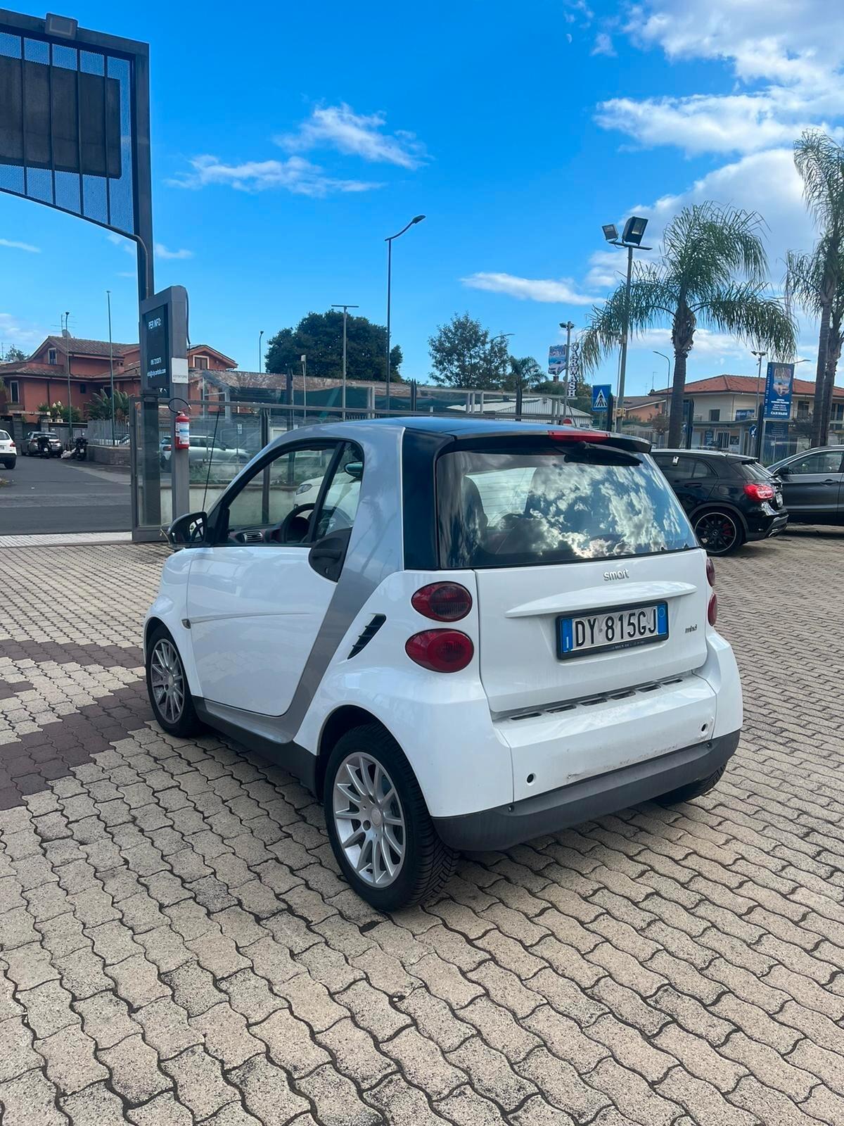 Smart ForTwo 1000 52 kW MHD coupé passion